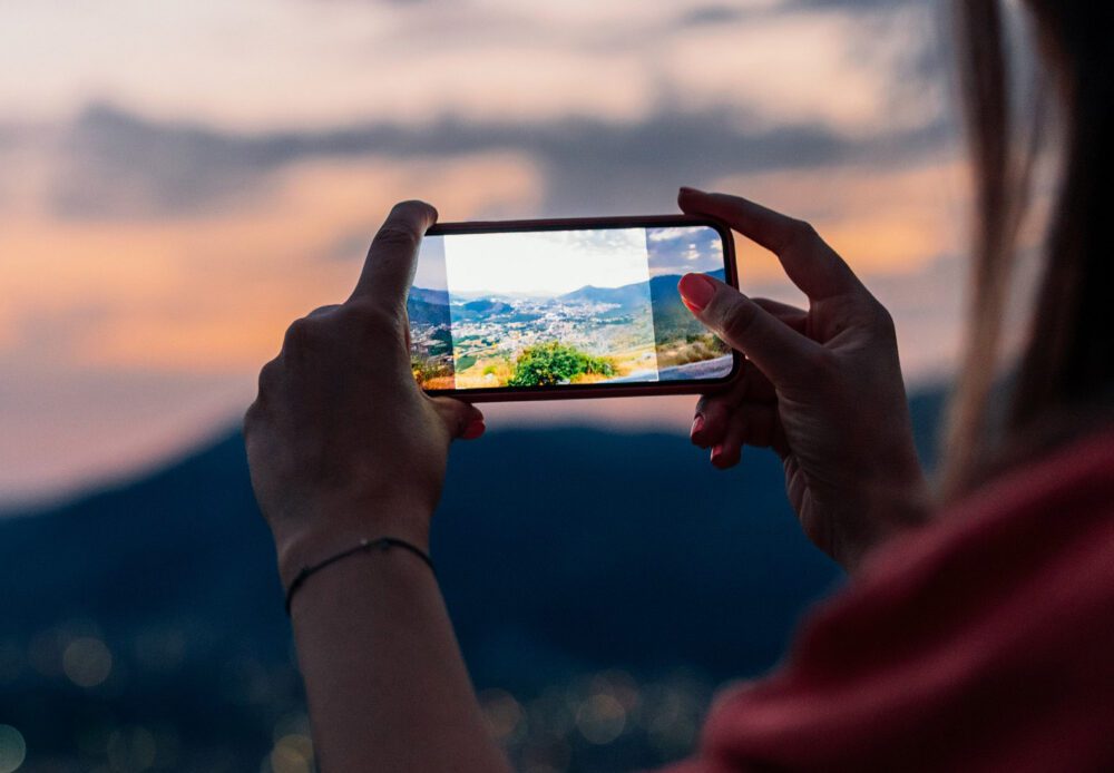 Advanced Digital Imaging Solutions Enable Smartphone Suppliers to Deliver Professional-Grade Cameras into the Hands of Consumers